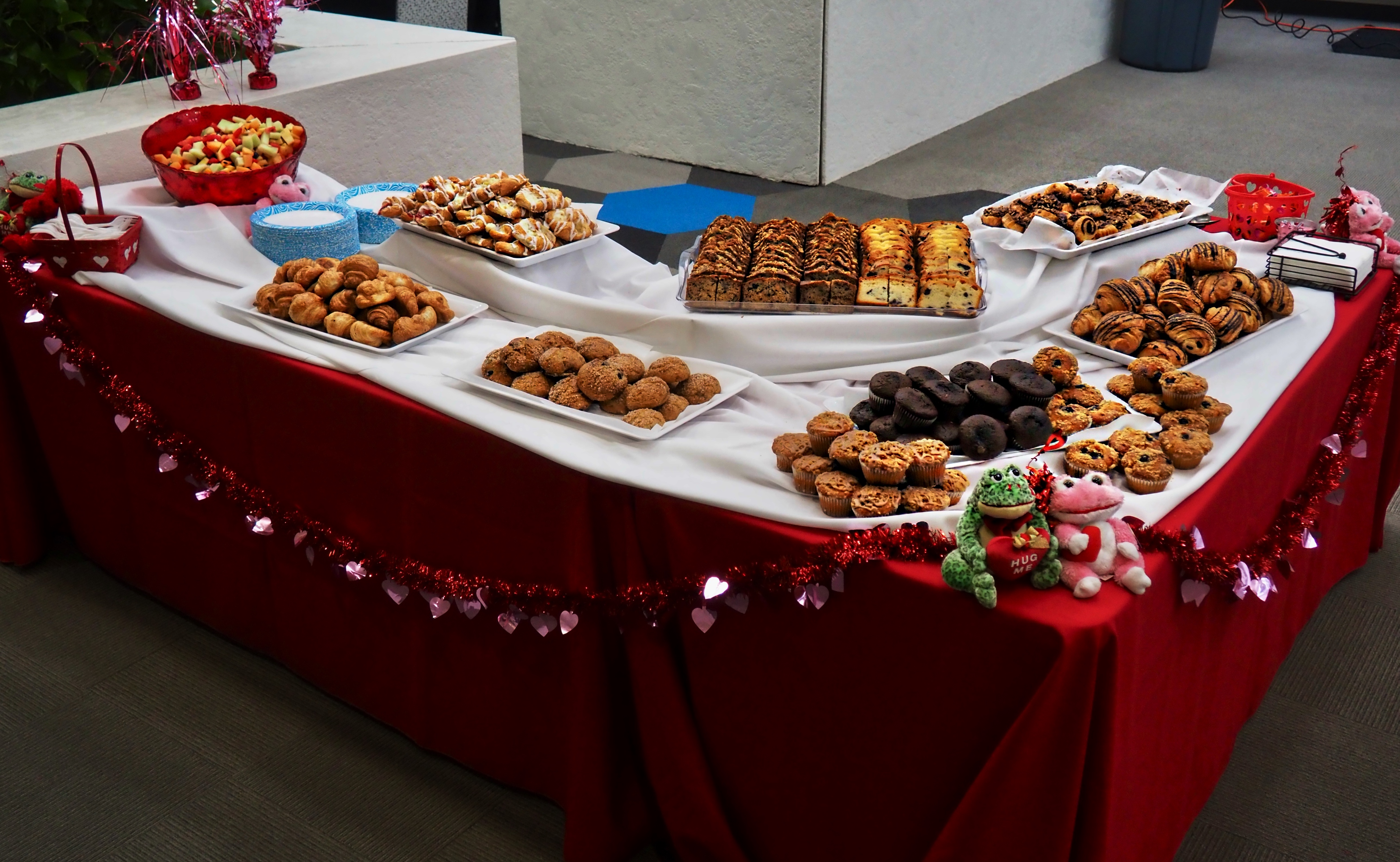 Valentine’s Dessert Table — The Cappuccino Express Events & Setups